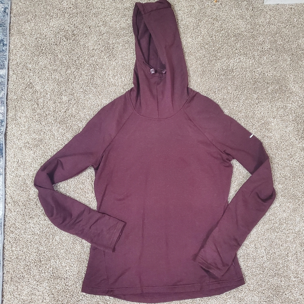 Mondetta Burgundy Luxury performance Pull over womens sweatshirt active medium
